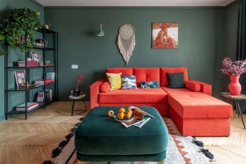 Квартира в синем цвете с яркими акцентами. 02