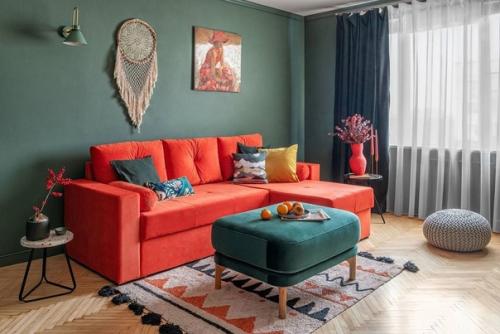 Квартира в синем цвете с яркими акцентами. 01