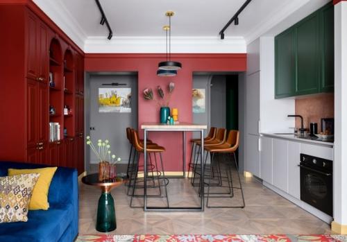 Яркая трешка для молодой жизнерадостной девушки. 01