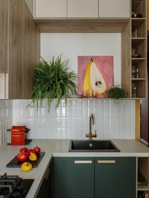 Эта квартира - пример того, как можно вдохнуть жизнь даже в самые запущенные интерьеры. 06