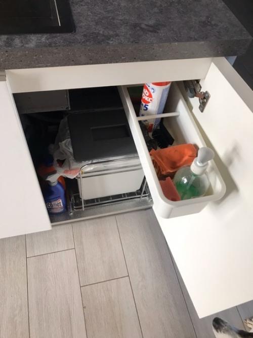 Наша кухня.  Как и хотели без верхних шкафов. 04