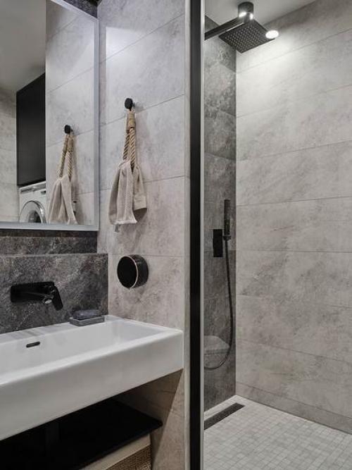 Квартира с яркими акцентами в виде мебели, декора. 02