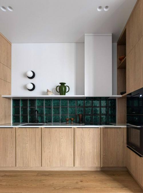 Этот интерьер - настоящий праздник цвета и формы. 03