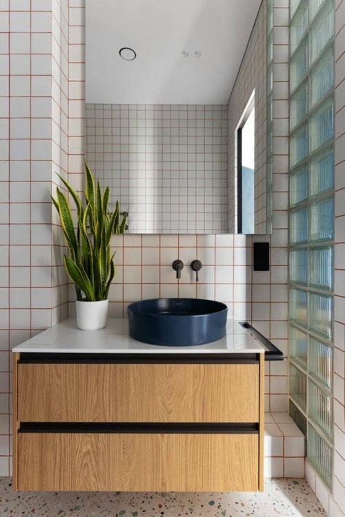 Этот интерьер - настоящий праздник цвета и формы. 02