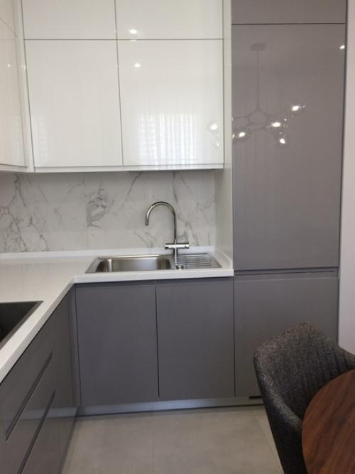 Прошу вашей!  Какой декор можно добавить, чтоб интерьер ожил! 02