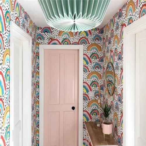Пёстрые обои от лондонского бренда Eleanor Bowmer. 02