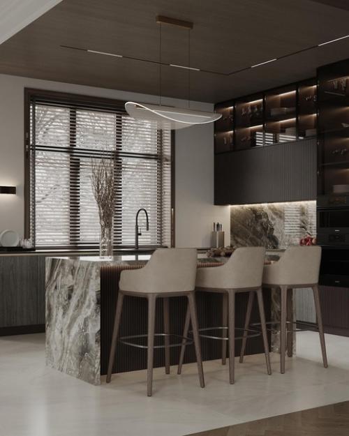 Кухня и обеденная зона в загородном доме.