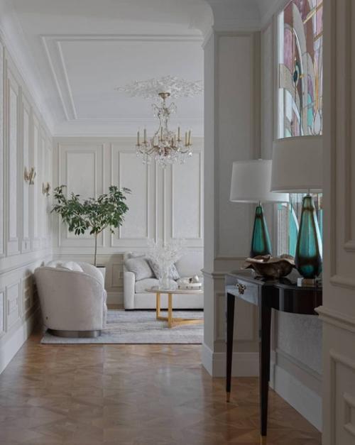 Интересное дизайнерское решение: двусторонний витраж в коридоре и кухне. 02