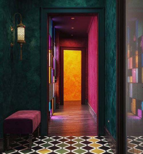 Квартира в марокканском стиле, но у каждой комнаты свой цвет. 06