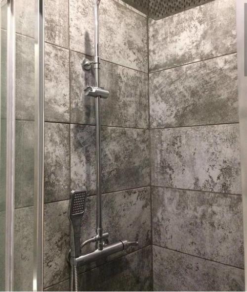 Я думаю, что если жить в таком цвете, то может начаться депрессия. 07