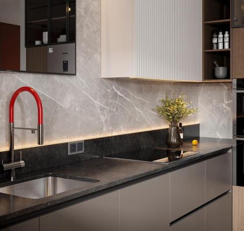 Стильный интерьер кухни, площадью 15, 5 кв. 04