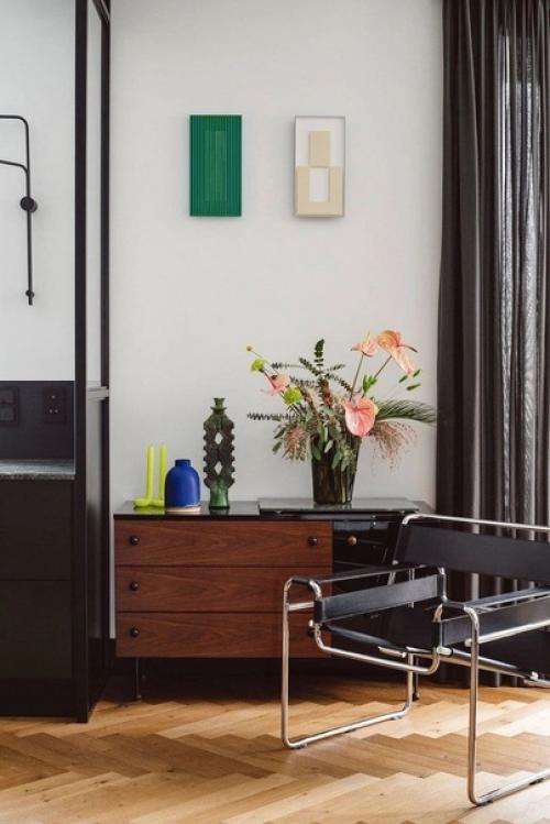 Черно-белая квартира по мотивам баухауса. 07