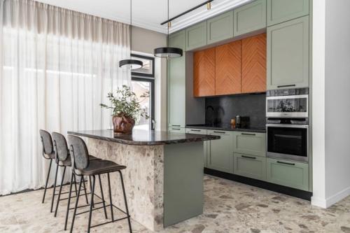 Этот дом - не просто жилое пространство, а настоящая история, рассказанная языком дизайна и стиля. 07 Этот дом - не просто жилое пространство, а настоящая история, рассказанная языком дизайна и стиля. 07