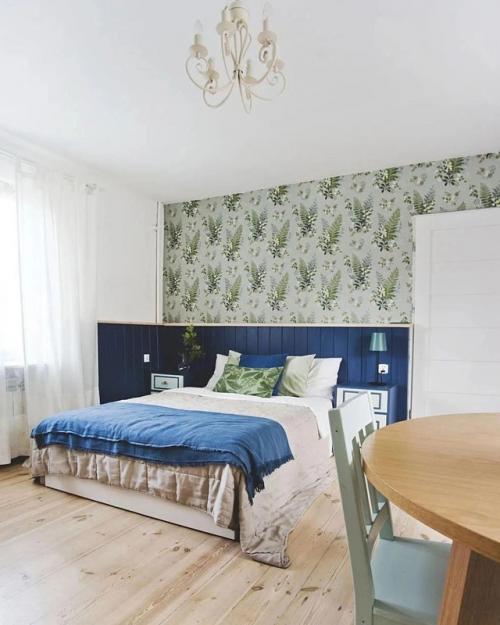 Здесь ключевую роль в интерьере сыграл именно синий - глубокий, спокойный, сдержанный. 05