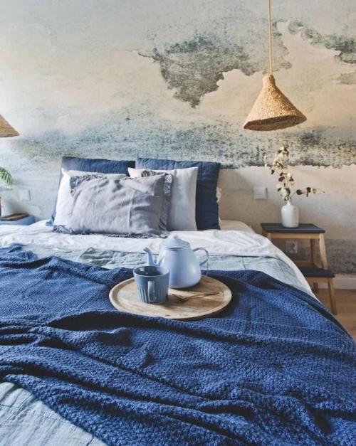 Здесь ключевую роль в интерьере сыграл именно синий - глубокий, спокойный, сдержанный. 07