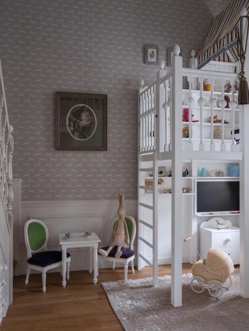 Этот интерьер - не просто красиво оформленное пространство, а ответственное продолжение истории. 01