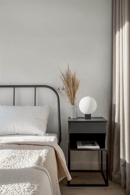 По-скандинавски тёплая, лаконичная и функциональная квартира - студия. 07