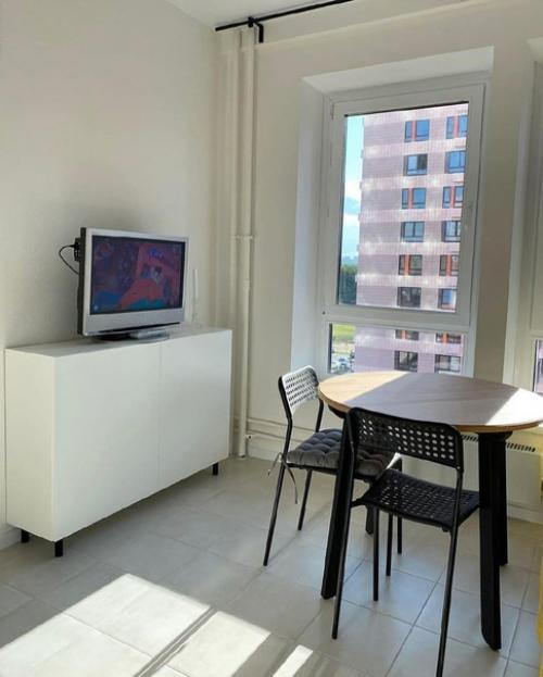 Кухня - гостиная, общей площадью - 10 кв. 05