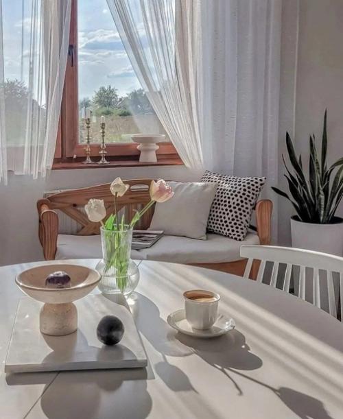 Приятный интерьер загородного дома в скандинавском стиле. 02