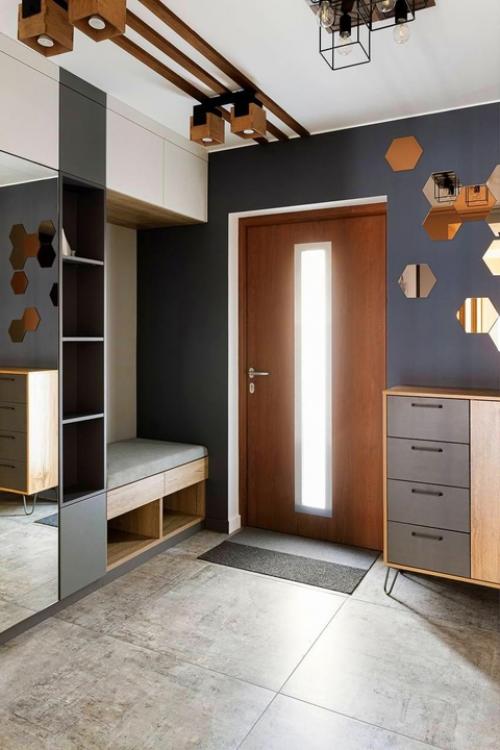 Необычно, много интересных элементов, есть изюминка и индивидуальность. 01