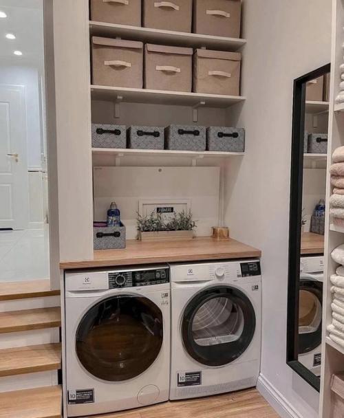 Двухэтажный загородный дом с очень уютной террасой. 08