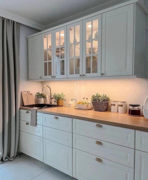 Двухэтажный загородный дом с очень уютной террасой. 03