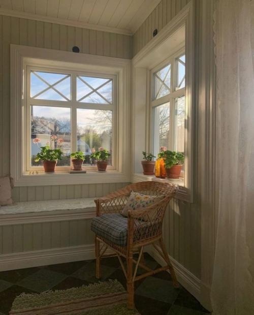 Интересно рассматривать детали, как будто вспоминаешь литературное произведение или кино. 07