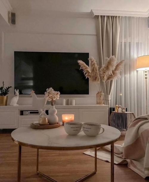 Двухэтажный загородный дом с очень уютной террасой. 01