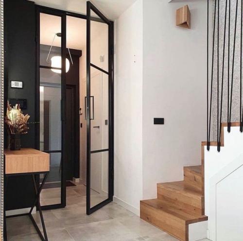 Черный, белый и Дерево. 04