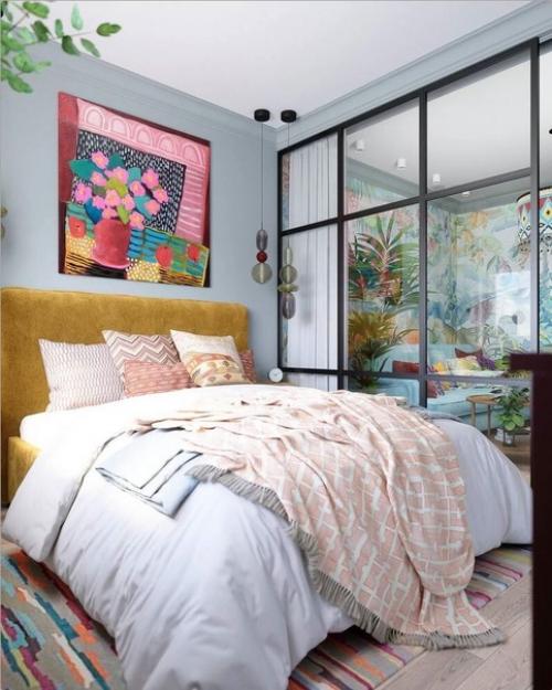 Внимание!  Только в том случае, если правильно расставить яркие акценты в интерьере, комната заиграет другими красками. 06