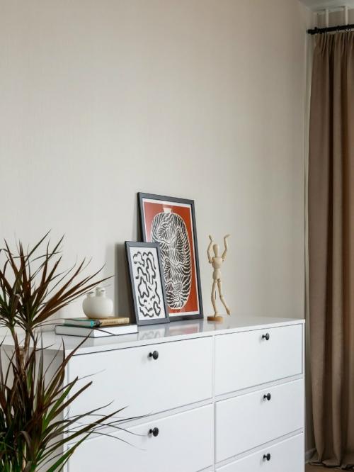 Эта квартира - пример того, как цвет и детали могут создавать ощущение настоящего домашнего тепла. 03