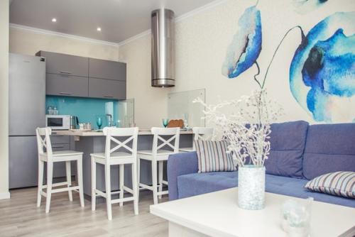 Отлично реализованный проект кухни - гостиной, площадь 18 м 2. 
