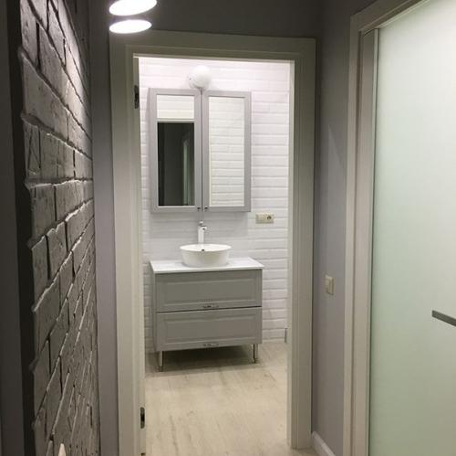 Отлично продуманная квартира - студия площадью 45 м 2 для молодой пары. 08