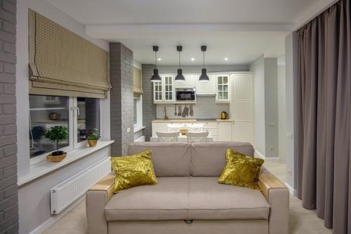 Отлично продуманная квартира - студия площадью 45 м 2 для молодой пары.