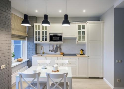 Отлично продуманная квартира - студия площадью 45 м 2 для молодой пары. 02