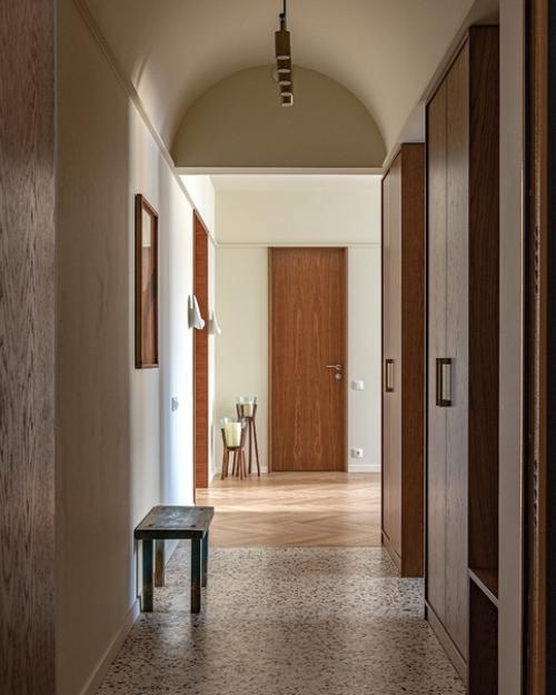 Работа со старым фондом всегда создает дополнительные трудности, но предлагает свои преимущества. 06