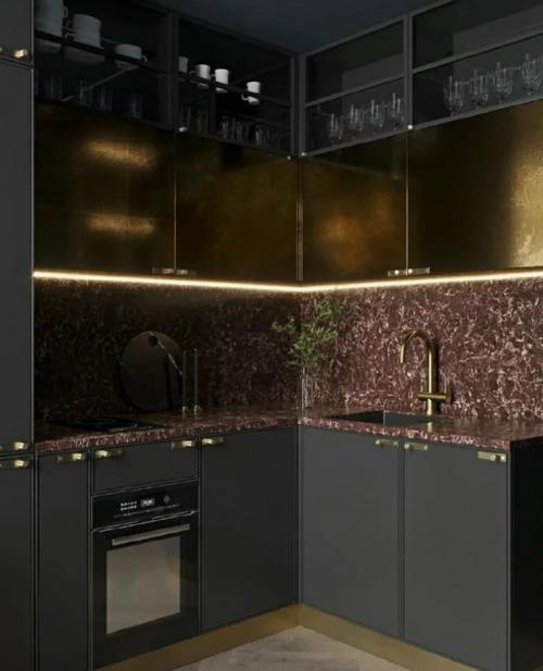 Этот проект - отличное доказательство того, что даже маленькое пространство может быть функциональным, стильным и уютным. 01