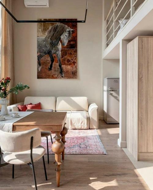 Эта небольшая квартира стала примером гармоничного сочетания стиля лофт с элементами Русского Стиля. 04