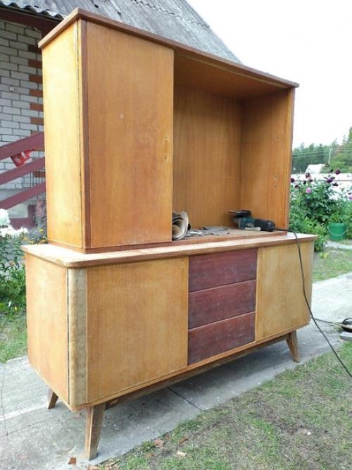 Очень классно!  Советскую мебель люблю. 01