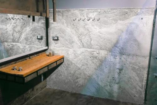 Прошу оценить мою скромную мужскую берлогу. 06