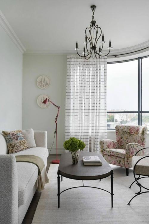 Этот интерьер доказывает, что классика уместна в любых пространствах - даже в современных новостройках. 07