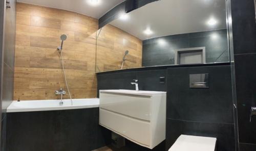 Очень мы хотим услышать мнение о нашей квартире. 04