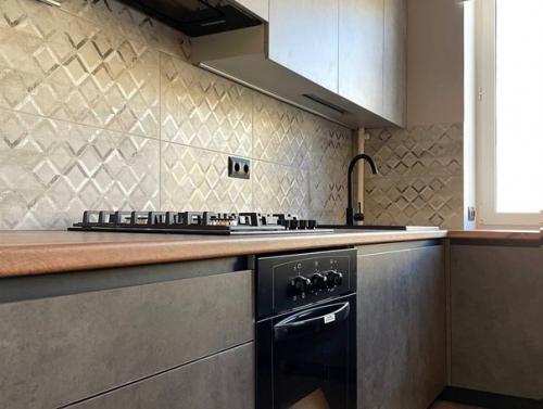 Удобная кухня - основной элемент комфорта в доме. 03