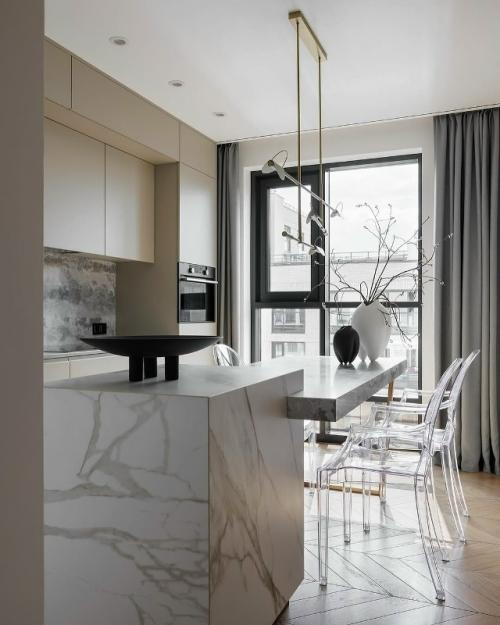 Эта квартира принадлежит дизайнеру, и именно поэтому каждый её элемент продуман до малейшей детали. 07