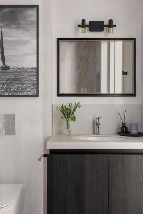 Светлый интерьер с тёмными акцентами. 05