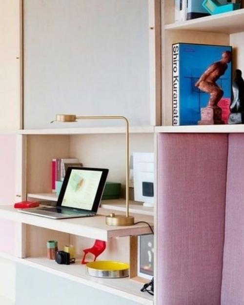 Площадь этой квартирки - дома всего 13 кв. 04