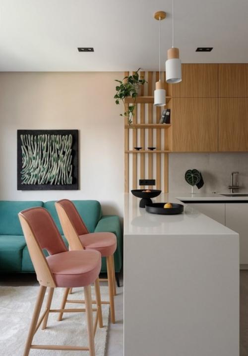 Четырехкомнатная квартира в спокойной цветовой гамме. 
