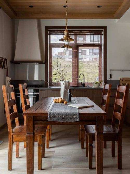 Интерьер загородного дома в стиле горного шале. 04