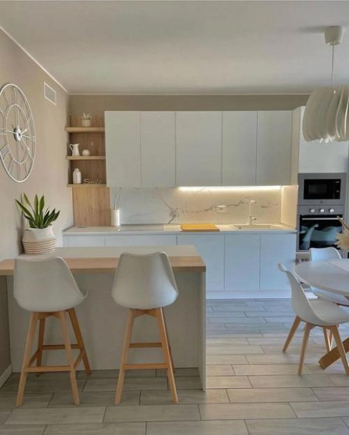 Квартира в светлых оттенках с элементами светлого дерева. 02