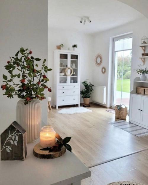 Этот интерьер - воплощение чистоты, порядка и функциональности, которые так ценят в скандинавском стиле. 05